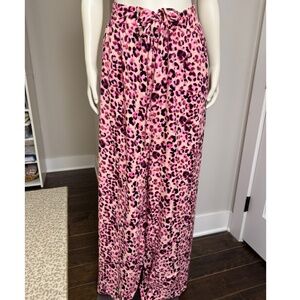 Torrid wide leg pink leopard pants size 5 Tall